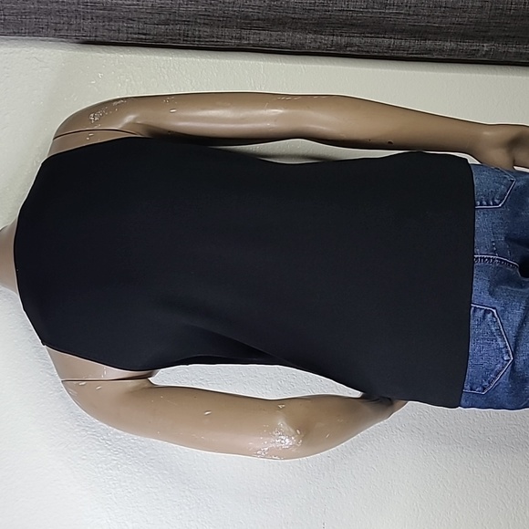 Loft Top Size Medium Black Light Knit Stretch V Neck Career Workwear Basic EUC - Picture 4 of 4